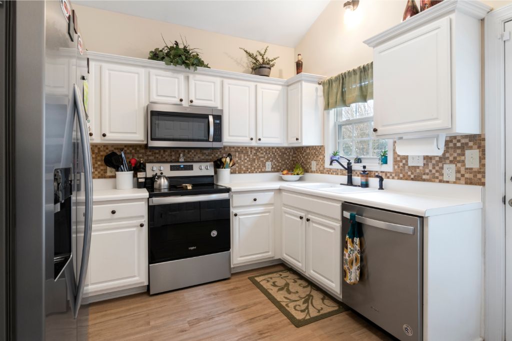 Wide Range of Kitchen Remodeling Service